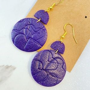 Handmade earring polymer clay violeta grape purple púrpura hook